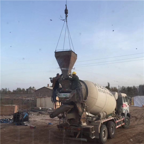 左云县“精准瞄准”—— 吊车的 “定位导航” 技术